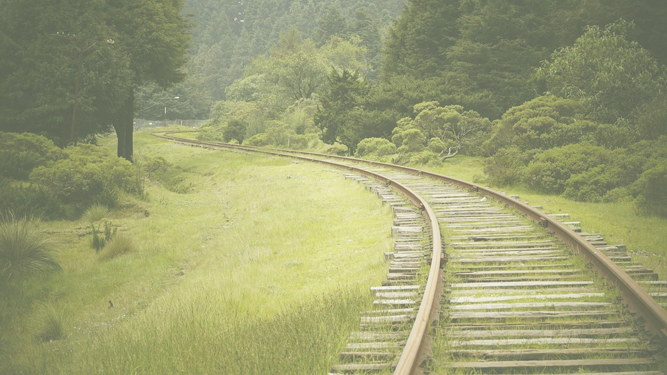 train-2982145_960_720